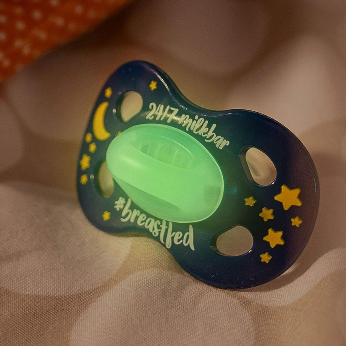 Medela Glow in the Dark Baby Pacifier (4-Pack) product image
