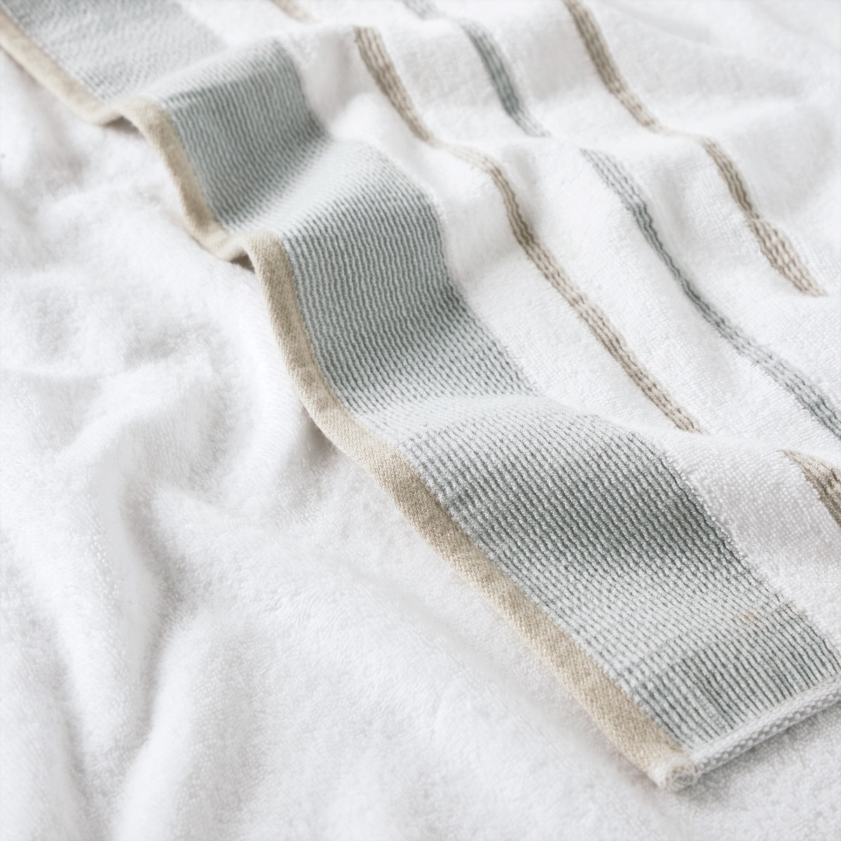 Decorative Bath Towels  product image