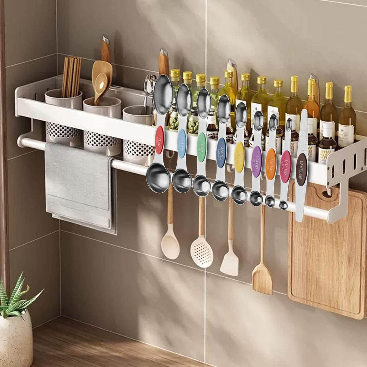 Magnetic Measuring Spoons (9 Piece Set) product image