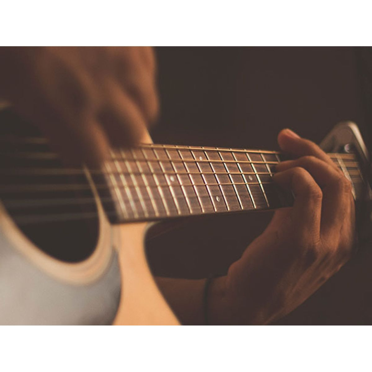 The Ultimate Beginner to Expert Guitar Lessons Bundle product image