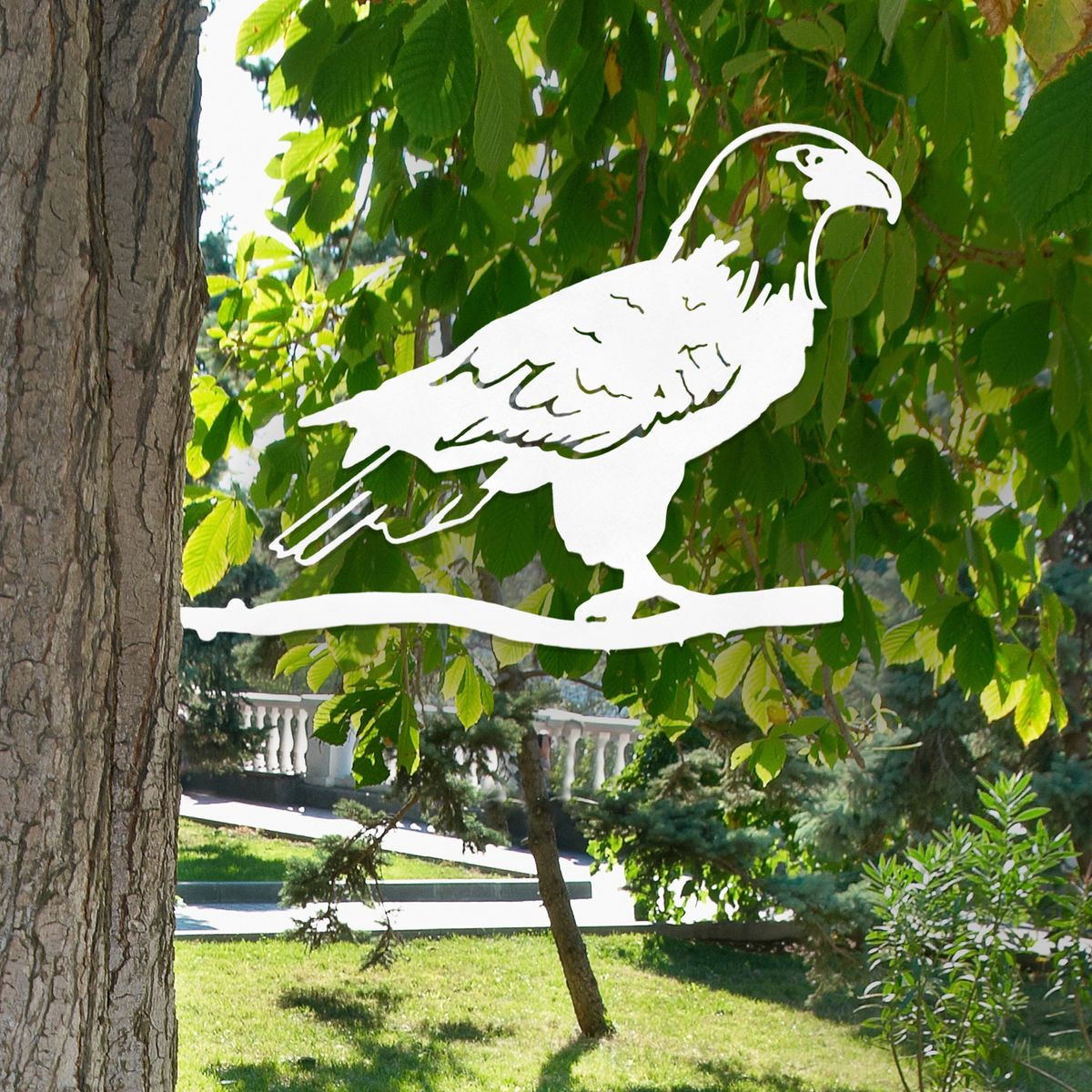 Steel Bald Eagle Tree Stake for Garden or Lawn product image