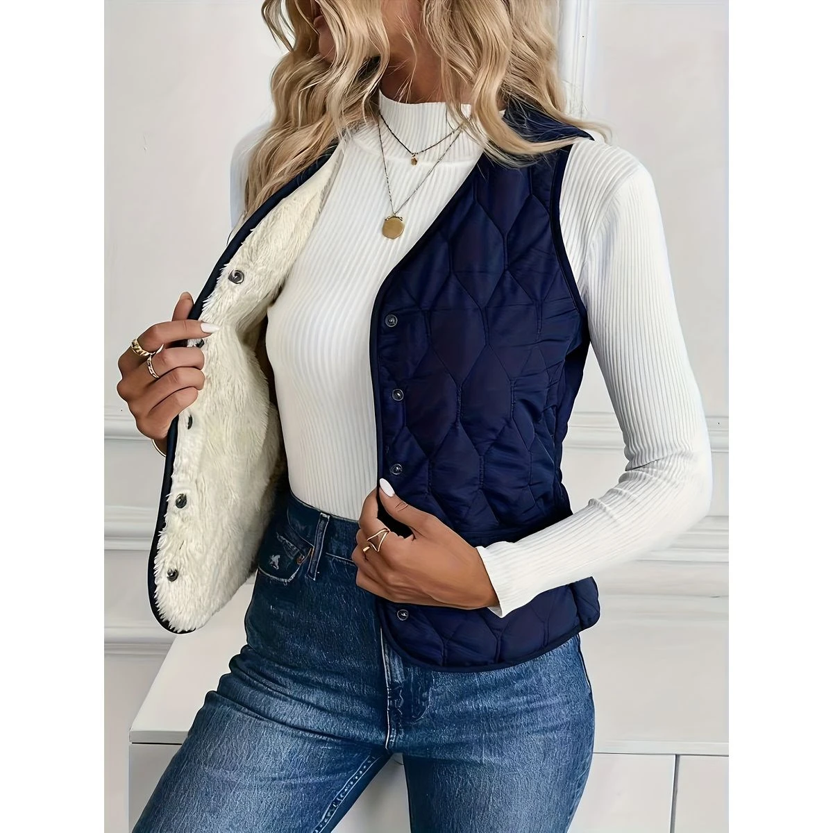 Women's V‑Neck Sleeveless Puffer Vest product image