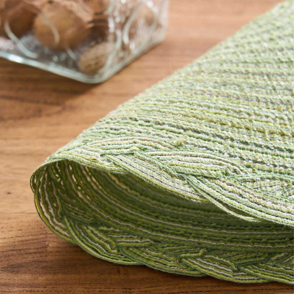 Round Woven Placemat with Braid Edge product image