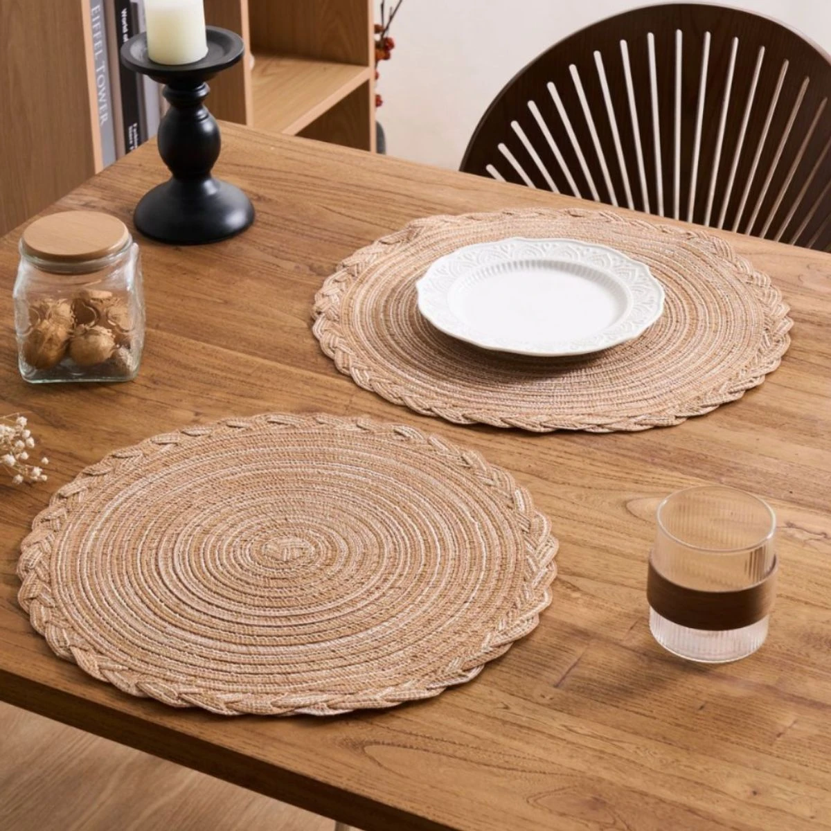 Round Woven Placemat with Braid Edge product image