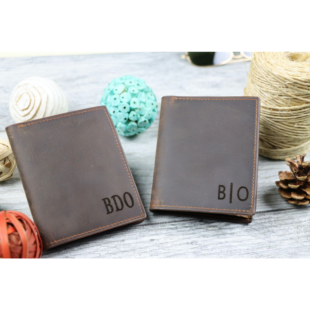 Personalized Men's Full-Grain Leather Wallet product image