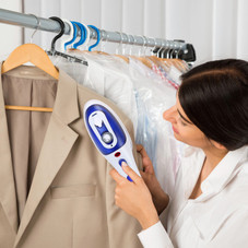 iNova™ 800W Handheld Garment Steamer product image