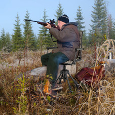  360° Swivel Hunting Chair with Adjustable Legs product image