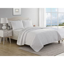 VCNY Home Seashells Bed-In-A-Bag Quilt Set product image