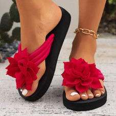 Women's Flower Flip-Flop Sandals product image