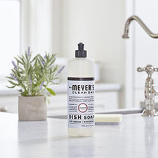 Mrs. Meyer's Clean Day Liquid Dish Soap   product image