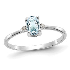 2/5 Carat (ctw) Oval-Cut Light Aquamarine Ring in 14K White Gold product image