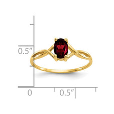 3/5 Carat (ctw) Solitaire Garnet Ring in 14K Yellow Gold (Size 7) product image