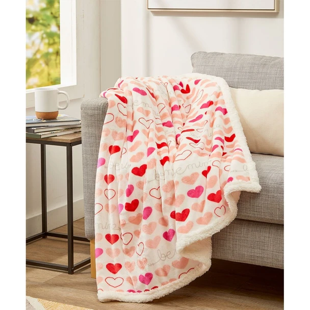 Heart-Themed Sherpa 50 x 60-Inch Throw Blanket product image