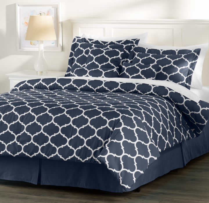 Printed 7-Piece Fashion Comforter Set - Trellis - Queen - Navy