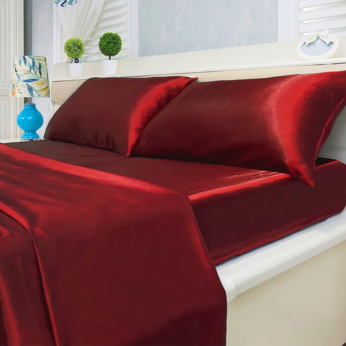 90GSM Silky-Soft Satin Sheet Set (4-Piece) - Red - Queen