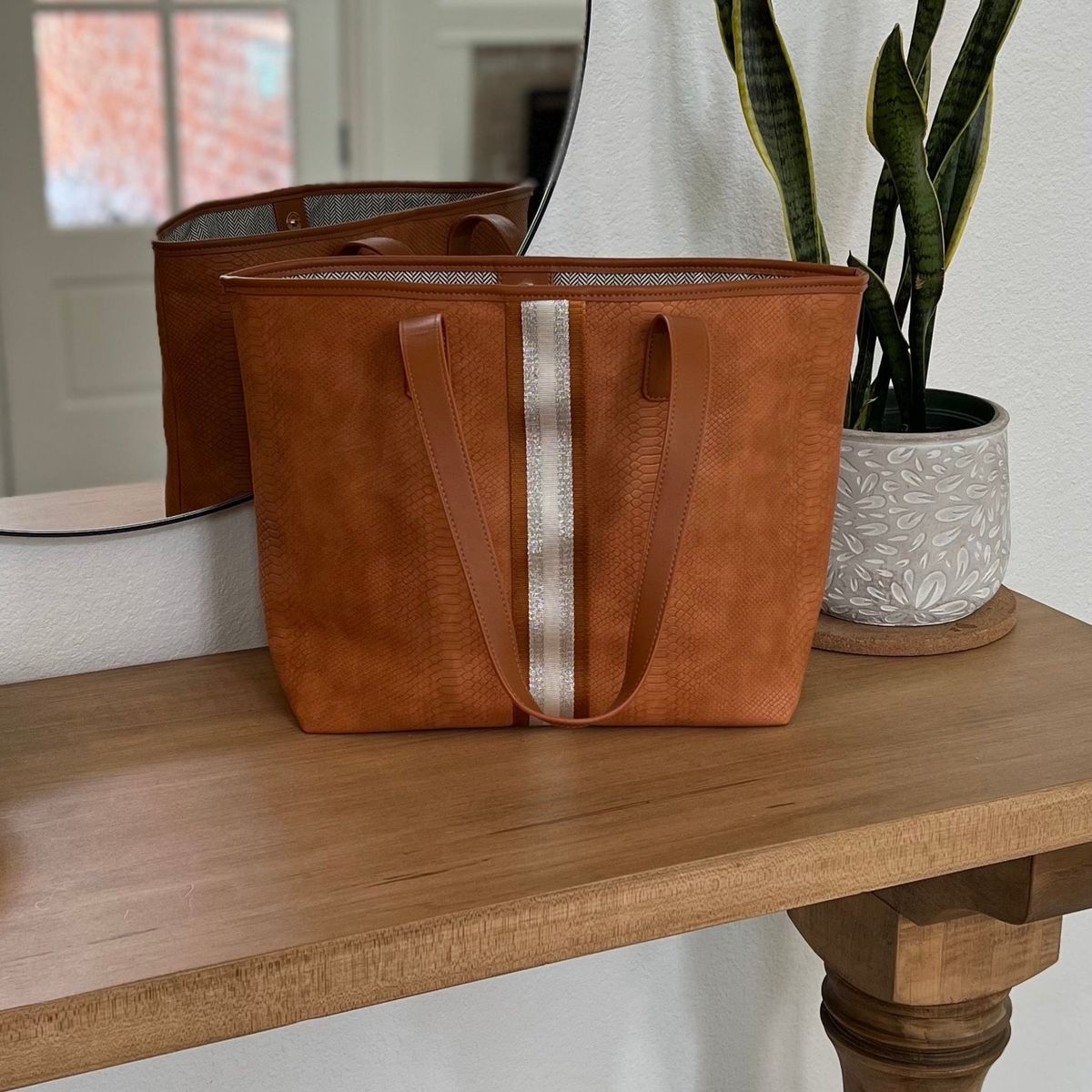 Kira Tote Bag - Brown