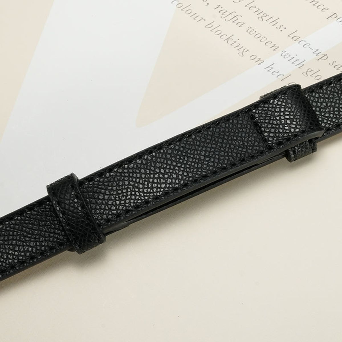 Adjustable Women’s Skinny Belt - Black