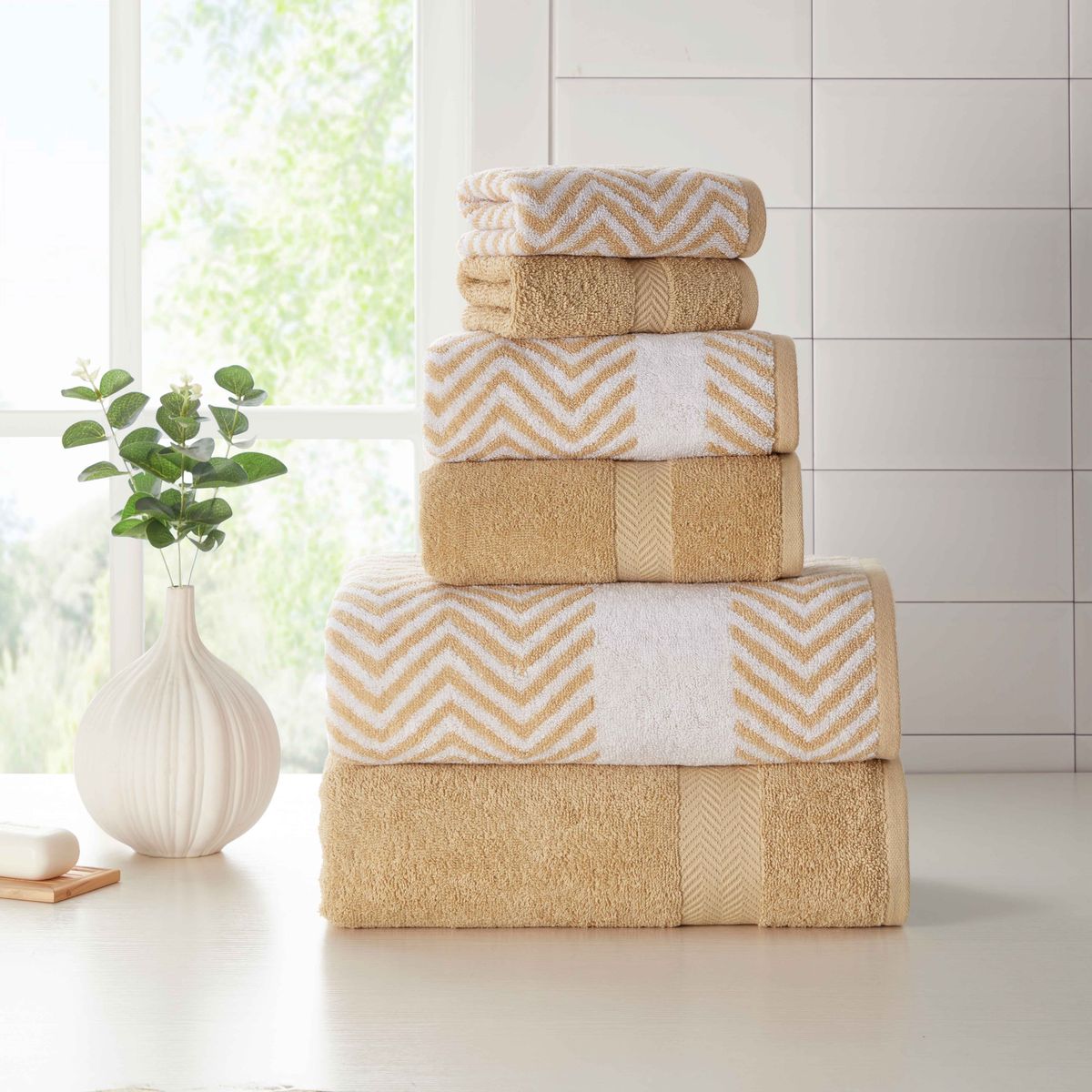 Kathy Ireland 6-Piece Chevron Jacquard Towel Set with LetsDry - Linen