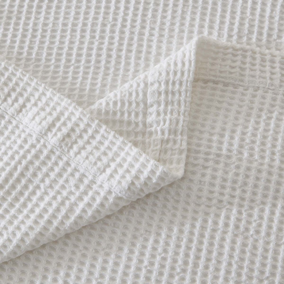 Patina Vie Maison 100% Cotton All-Season Waffle Weave Knit Blanket - Throw / White