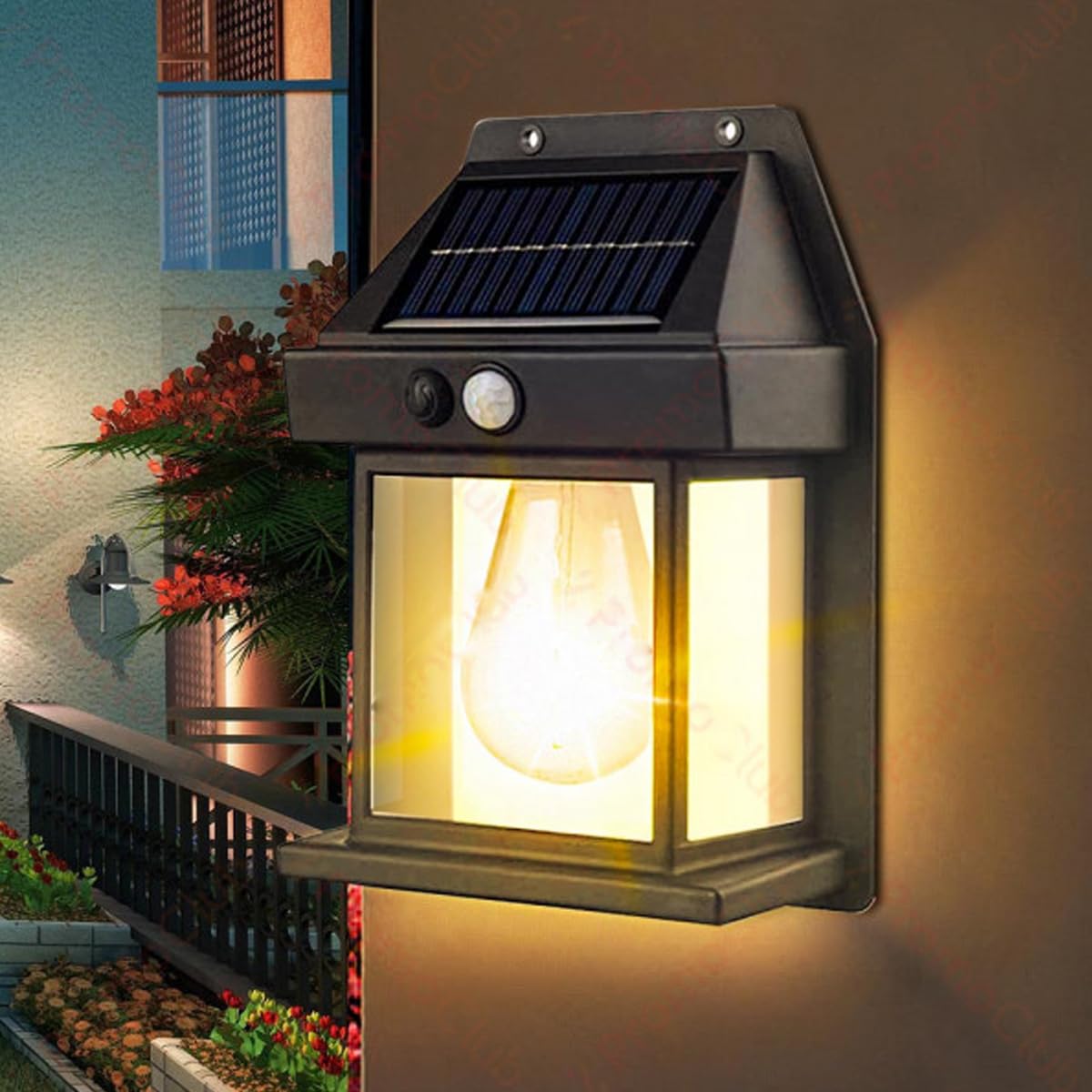 Solar Retro Wall Sconce (1 or 2-Pack) - 1Pack