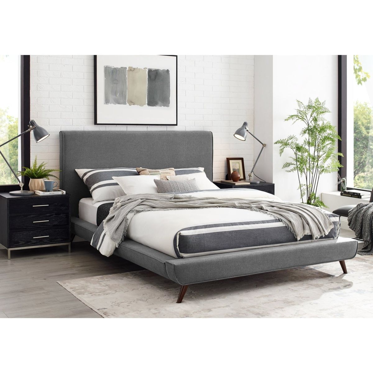 Amoret Platform Bed - Grey / King