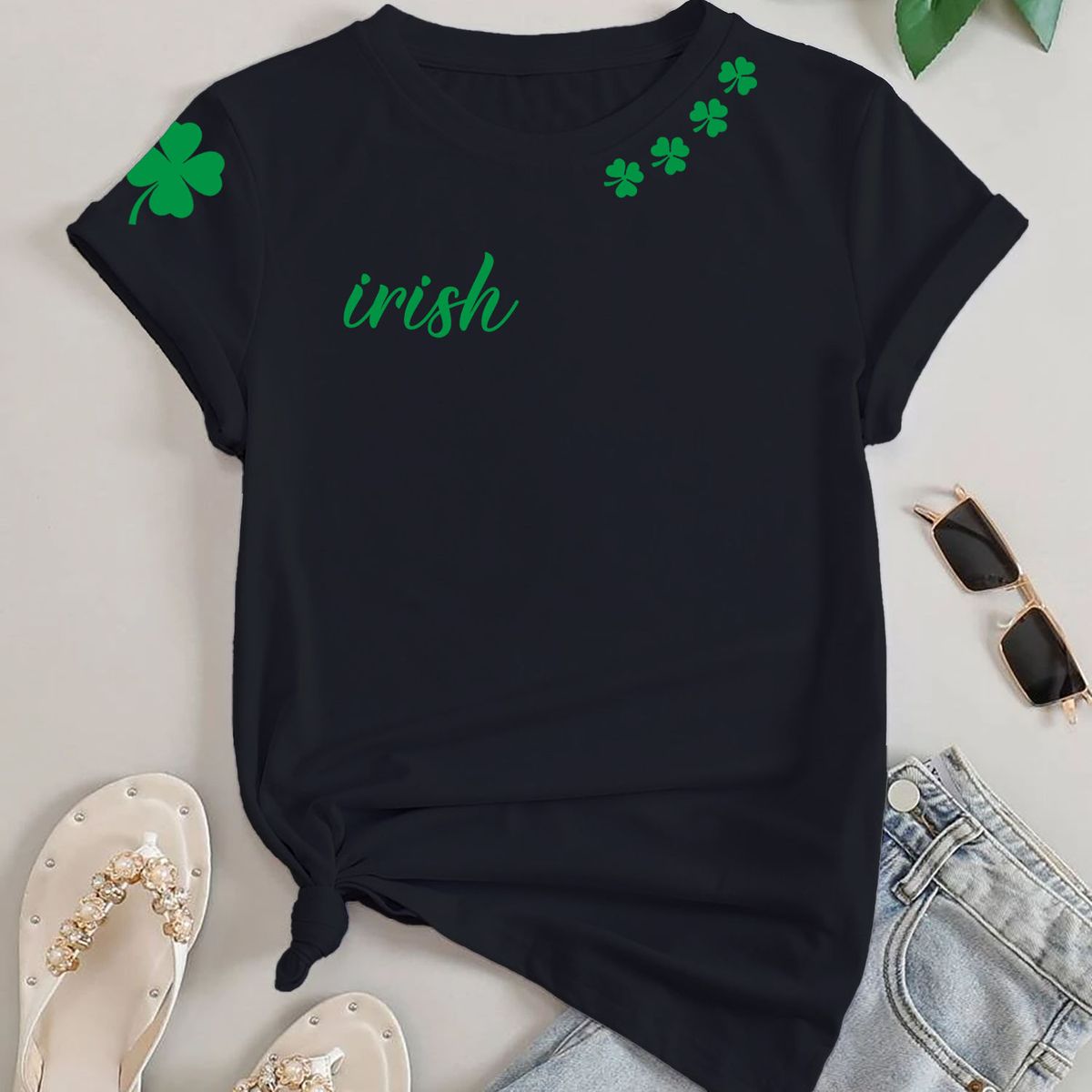 Women's Irish Love St. Patrick's Day Graphic T-Shirts - Irish Four Neck Clovers - Black-Green Prt / S