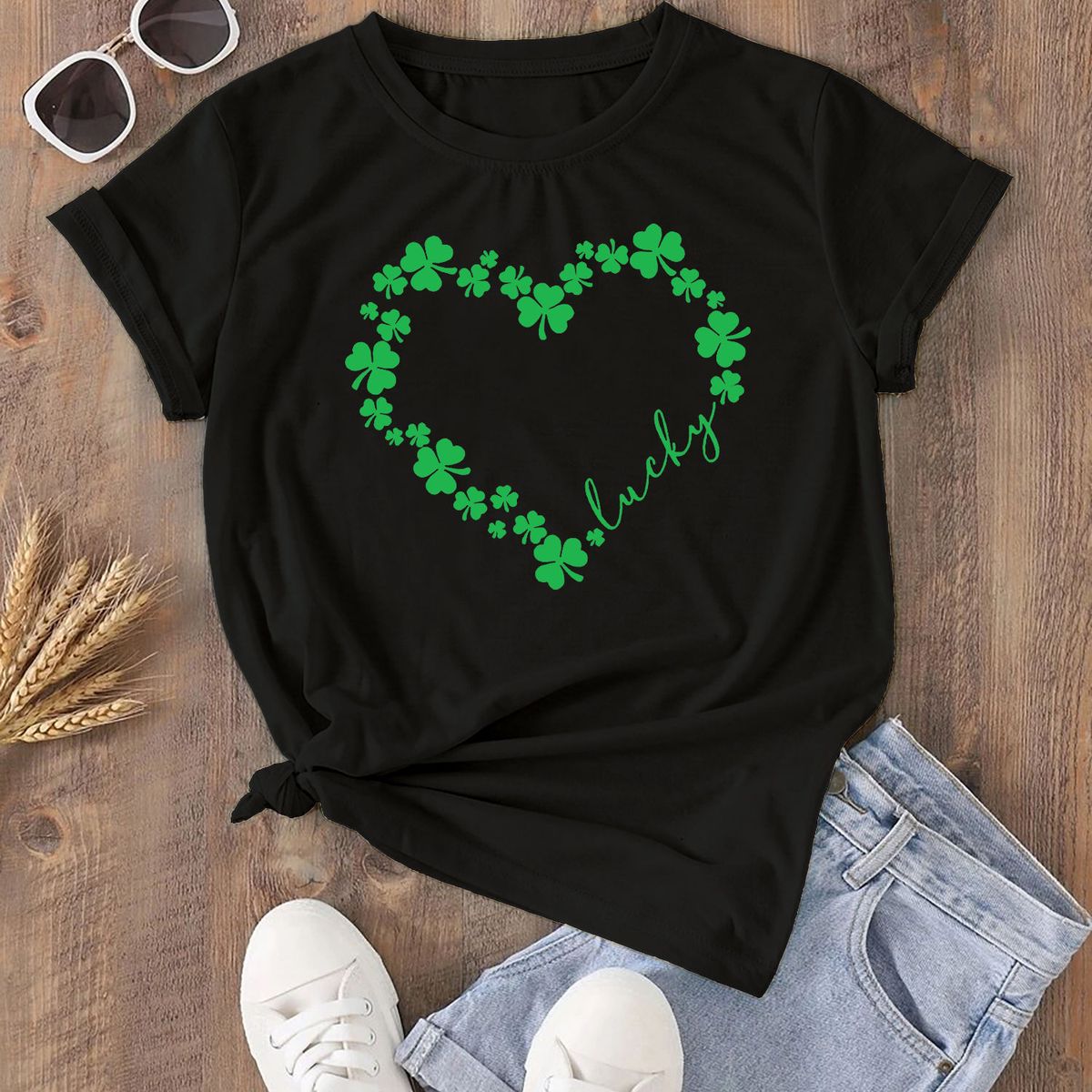 Women's Irish Love St. Patrick's Day Graphic T-Shirts - Heart Shaped Clovers Lucky - Black-Green Prt / L