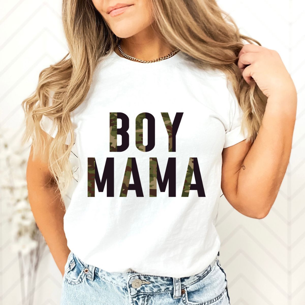 'Boy Mama' Camo Lettering Short-Sleeve T-Shirt - X-Large
