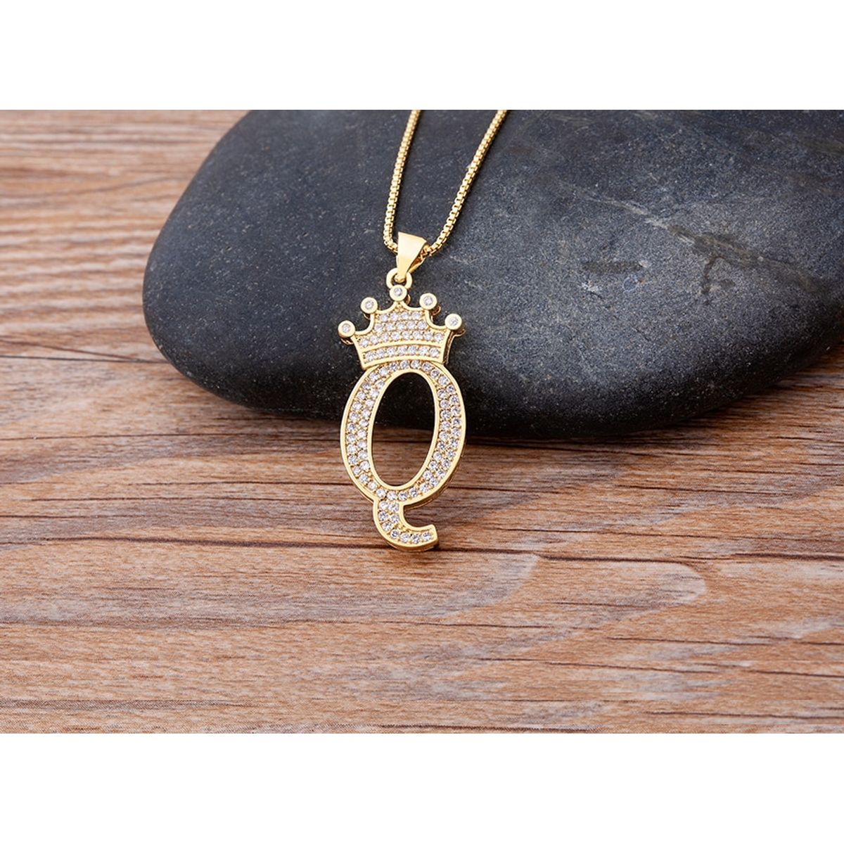 A-Z Alphabet Initial Crown Pendant Necklace - Q