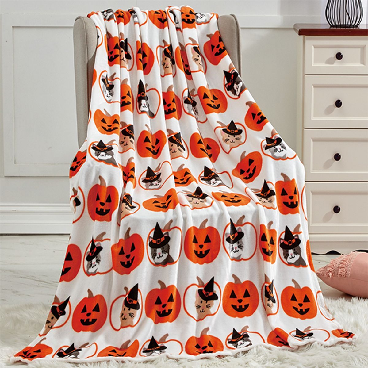 50 x 60-Inch Autumn and Halloween Throw Blanket - Pumpkin and Cats