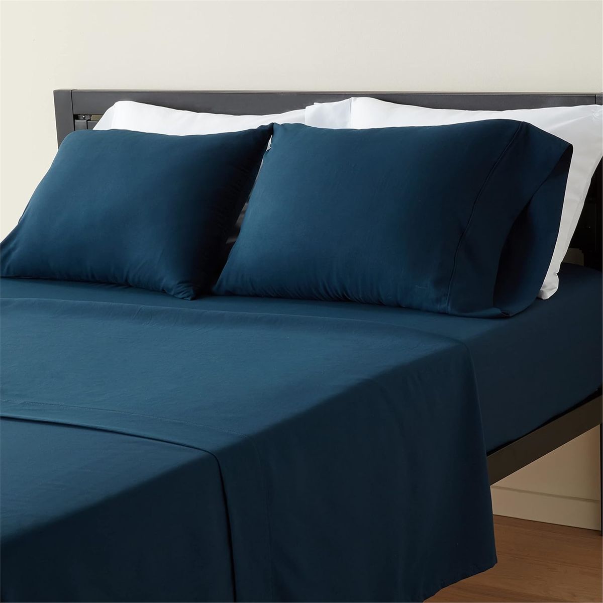 4-Piece Super Soft Microfiber Bed Sheet Set by Amazon Basics&reg; (King Size) - Navy Blue