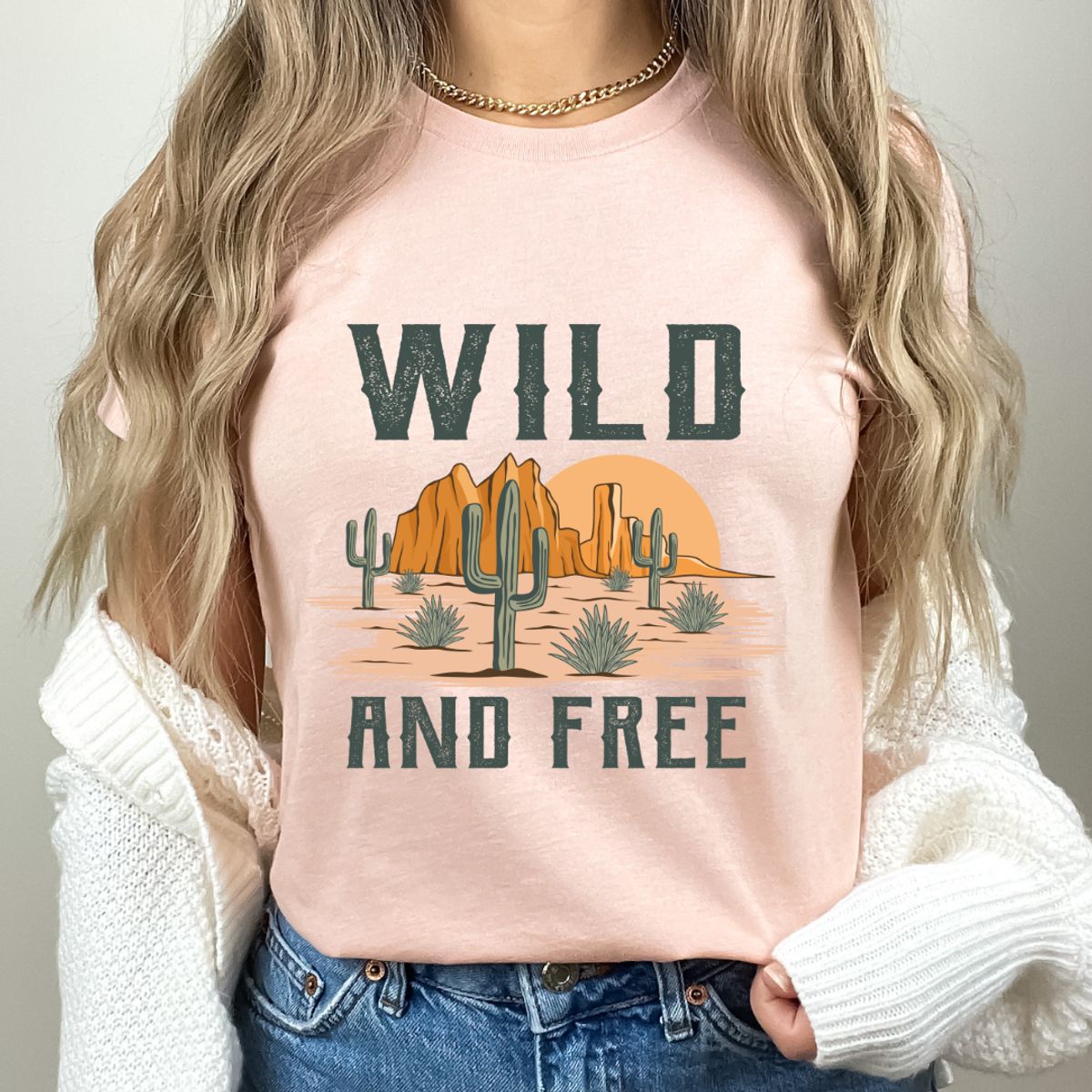 Women's 'Wild & Free' Short Sleeve Graphic T-Shirt - Small / Heather Peach