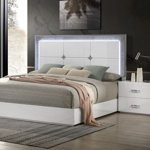 Stoholm E.King Bed, White (FM72000WH-EK-BED)