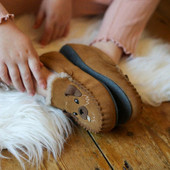 Start-Rite Snuggle, tan Suede Dog Slip-on Slippers 9932_0