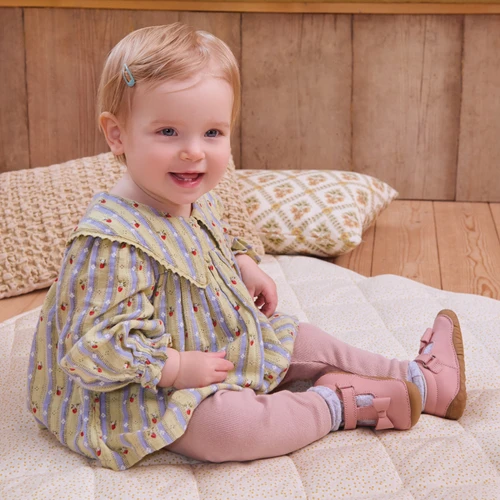 Start-Rite Wiggle, Dusky pink leather baby girls t-bar pre-walker shoes 0765_26