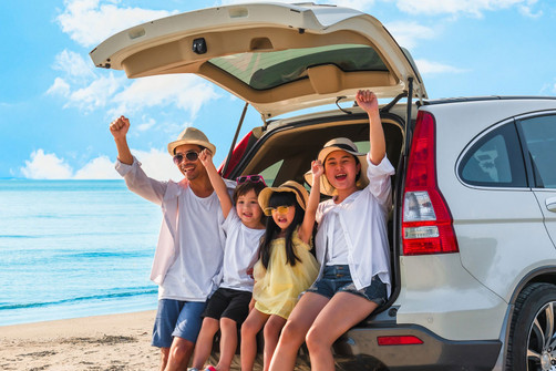 What to bring on a road trip with family