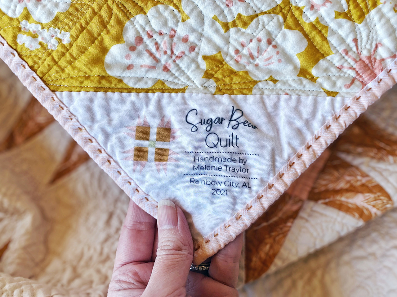 4 Creative Ways to Label a Quilt - Suzy Quilts