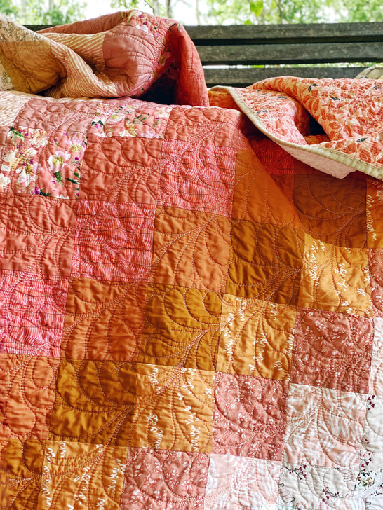 ARRIVING SEPTEMBER - Lulu Louise Quilt Pattern by Melanie Traylor - BOOKLET