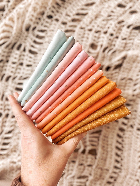 FAT QUARTER Mixed Mystery Surprise Bundle - 10 Pieces