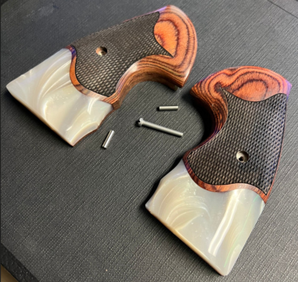 2021 colt anaconda grips