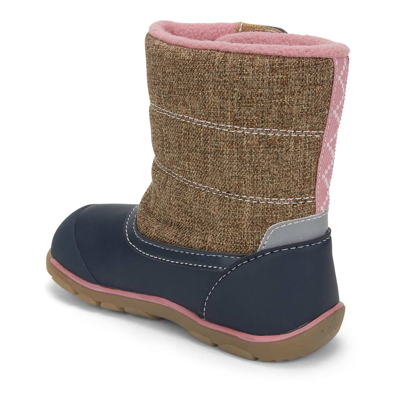 hornets vapormax plus