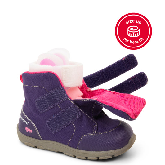 See Kai Run Gilman Waterproof/Insulated Berry Purple Girls Shoes | 7