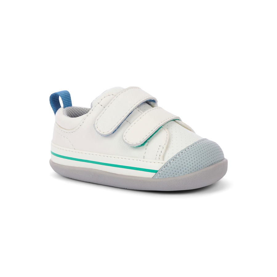 Waylon (First Walker) White