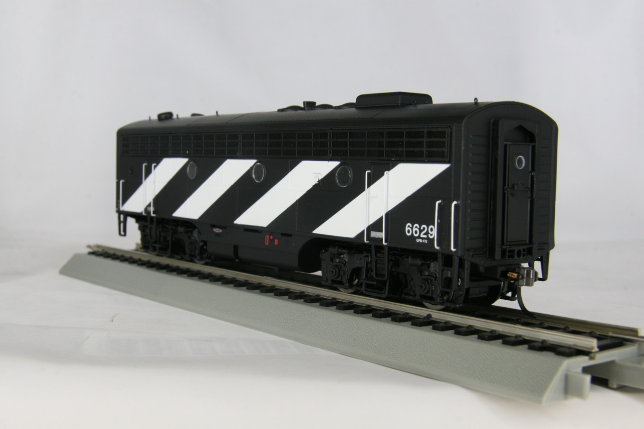 49988S-03 & 49588S-03 Intermountain HO EMD FP9 A (DCC/Sound) - Canadian  National (Black, White, Red) 6530 & EMD F9 B (DCC/Sound) - Canadian  National