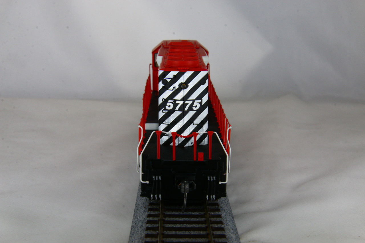 49336S-03 - InterMountain - HO SD40-2 Locomotive Canadian Pacific