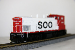 G66062 - Athearn Genesis - HO Soo Line MP15-AC 1518 DC
