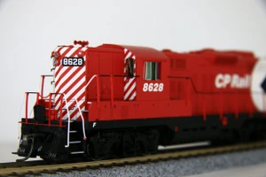 ATHG62795 - Athearn Genesis - HO Canadian Pacific GP9 8628 DCC/Sound