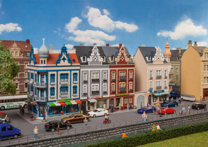 130701 - Faller HO Row of Downtown Structres 130701 - Faller HO Row of Downtown Structres