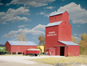 933-3036 Walthers Cornerstone HO Farmers Cooperative Rural Grain Elevator -- Kit 933-3036 Walthers Cornerstone HO Farmers Cooperative Rural Grain Elevator -- Kit