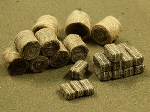 95582 - JTT Scenery Products HO -- Hay Bales - Square and Round - (35/pk)